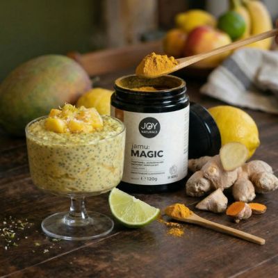 Cremiger Mango-Kokos-Chia-Pudding mit Jamu:MAGIC