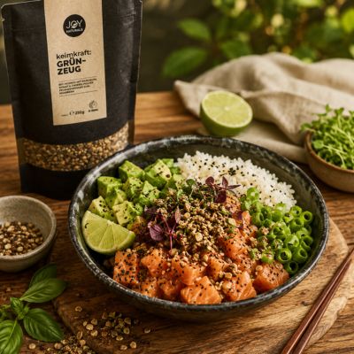 Lachs-Poke-Bowl mit Avocado & Keimkraft-Topping