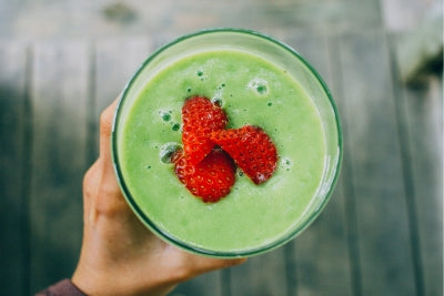 Haut, Haare & Nägel Banane-Erdbeer Smoothie - besonders ausgleichend bei hohem Lung 🌬