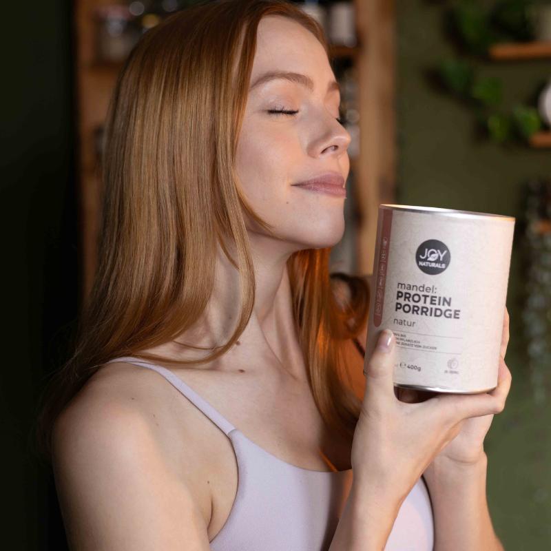 Den Duft des Mandel Protein Porridge Natur genießen
