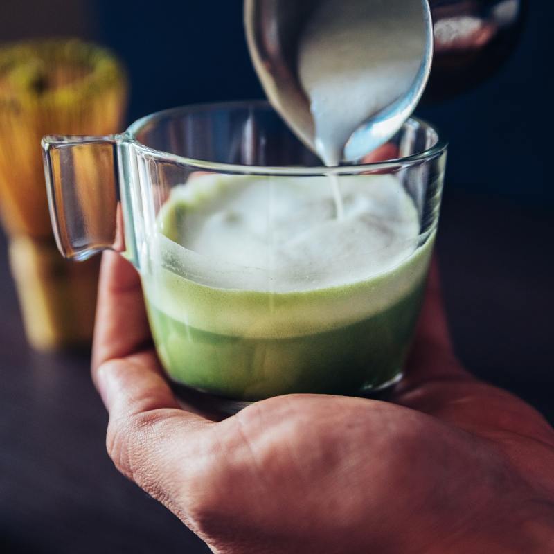 Matcha Latte mit JOY NATURALS Matcha Tencha